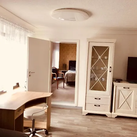 Monteurwohnung Mit Wlan, Garten, Parkplatz, Eigener Terrasse Idar-Oberstein