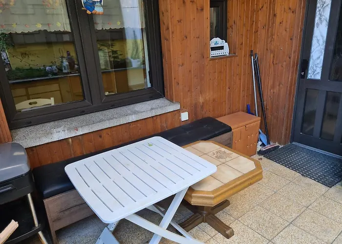 Monteurwohnung Mit Wlan, Garten, Parkplatz, Eigener Terrasse Apartamento