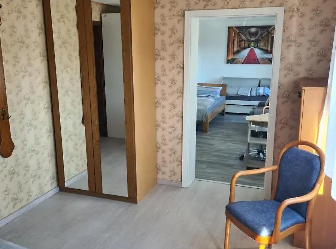 Monteurwohnung Mit Wlan, Garten, Parkplatz, Eigener Terrasse Apartament